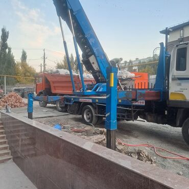 вилочный погрушшик: Автовышка | Стрела 65 м 65 т | Борт 250 кг