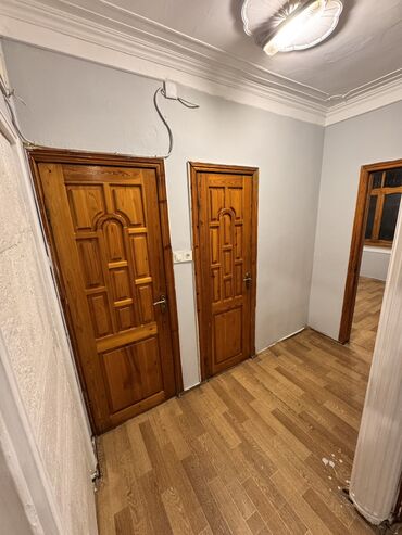 Digər kommersiya daşınmaz əmlakı: Tədris mərkəzi arendaya verilir. Bos abyektdir. Kargo sirketleri — 10