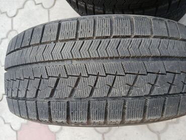 Шины: Шины 215 / 45 / R 17, Зима, Б/у, Комплект, Легковые, Япония, Bridgestone — 10