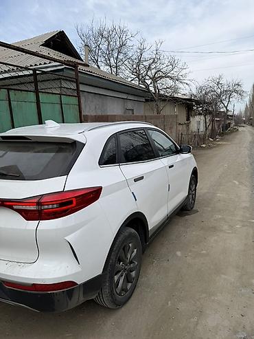 Weltmeister: Weltmeister EX5, 2021 г., 110000 км — 8