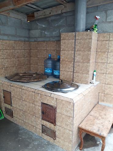 Продажа коттеджей и домов: 🏡✨ ПРОДАЁТСЯ УЮТНЫЙ ДОМ! ✨🏡 📍 Район: АК ОРДО 2 🛏️ Комнаты: 4 📐 — 10