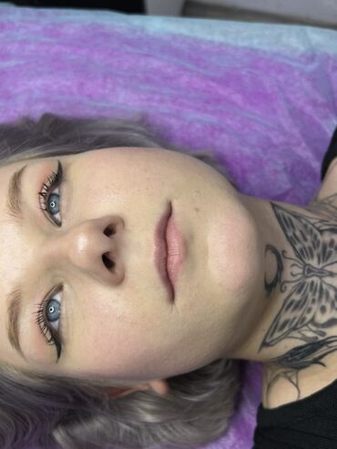 Косметика: Процедура перманентного макияжа губ позволяет придать губам желаемый — 54