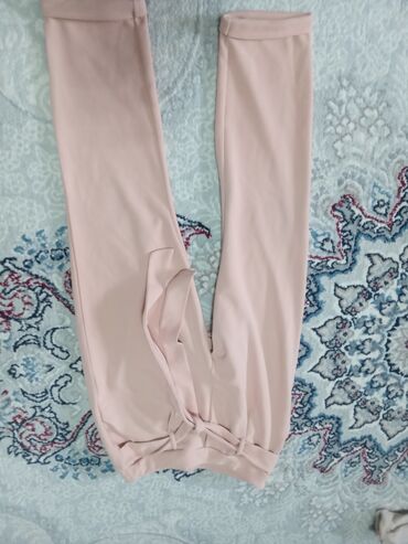 верхний одежда: Нежна персиковый цвет штанов качественные не носила ещё все эти деньги