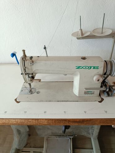 швейная машинка буу: Срочно Продаю Швейная машина 
окончательно 5000с