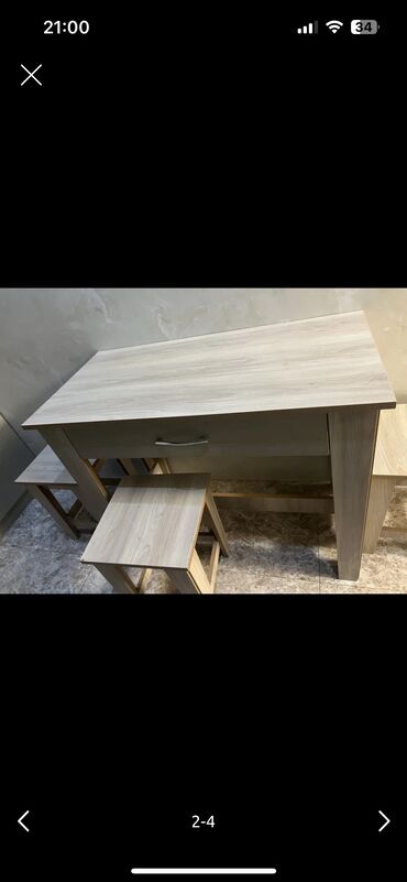 stul metbex: Mətbəx üçün, İşlənmiş, Kvadrat masa
