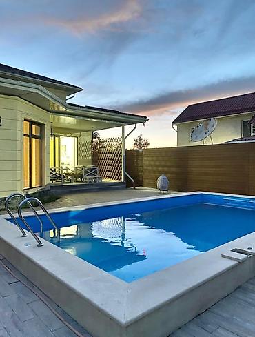 Sale of cottages and houses: 🚀продается дом 2этажный дом 🚀Уникальный Дом в Центре Бишкека — — 1