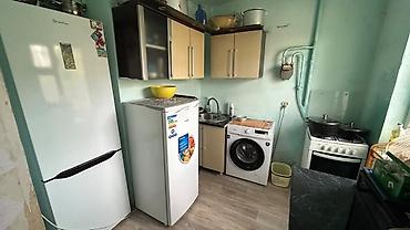 куплю квартиру бишкек: 3 комнаты, 58 м², 9 мкр 104 серия, 1 этаж — 10