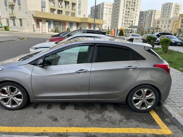 Hyundai: Hyundai Elantra (VIN: KMHD35LE0DU037122) - Kuzov: sedan, gümüşü rəng — 10