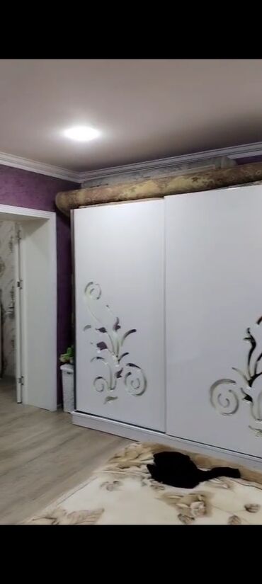 Həyət evləri və villaların satışı: Bakıxanov qəs. 3 otaqlı, 100 kv. m, Orta təmir — 10