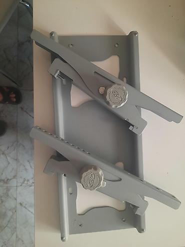 Kronşteynlər: Məhsul: Tənzimlənən divar üçün TV/monitor dayağı Təsvir: - Metal — 1