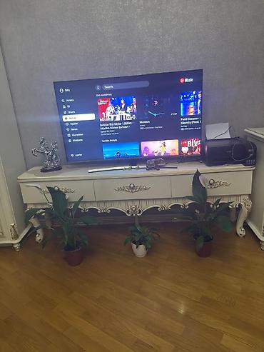 ev dekoru: İşlənmiş, Düz TV altlığı, Polkasız, Taxtalı, Azərbaycan — 1