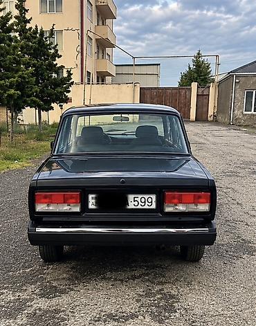 la mini: VAZ 2107, qara rəng demirçi malyar işleri var qiymet sondur — 2