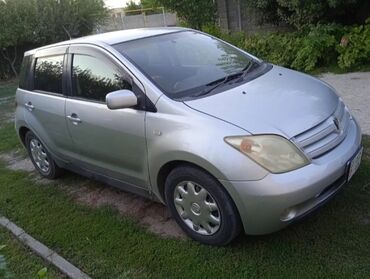 Toyota: Toyota ist: 2003 г., 1.3 л, Автомат, Бензин, Седан