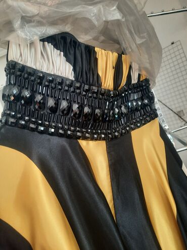 Ziyafət donları: Jovanni brend.temiz ipekden ortasi iri gawlarla bezedilmiw klyow model -da lalafo.az — 3 Ziyafət donları: Jovanni brend.temiz ipekden ortasi iri gawlarla bezedilmiw klyow model — 3