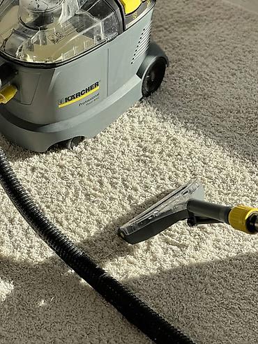 Экстракторный пылесос Karcher Professional Puzzi - Профессиональная at lalafo.kg Экстракторный пылесос Karcher Professional Puzzi - Профессиональная
