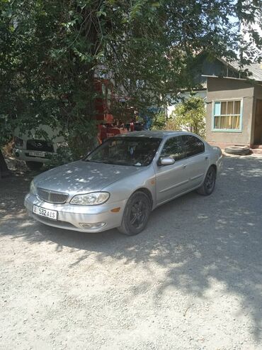 маленькая машина: Nissan Maxima: 2000 г., 2 л, Автомат, Бензин, Седан