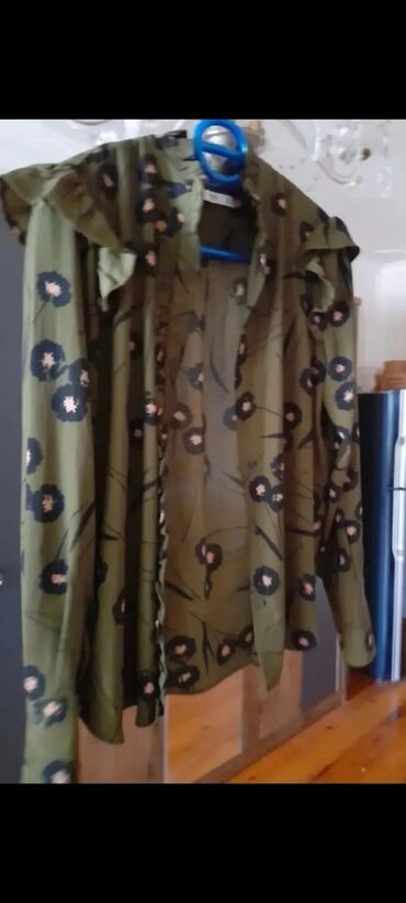 CD, DVD disklər və kassetlər: 1-i,1,azn. M,38,(R) İşlənmiş. 20,ədəddən,aşağı,mal,satılmiır — 13