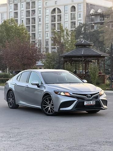Toyota: Toyota Camry: 2021 г., 2.5 л, Автомат, Бензин, Седан — 3