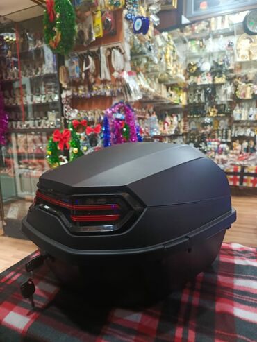 Baqajniklər: Motosiklet üçün arxa baqaj qutusu (top case) - Rəng: mat qara - — 7