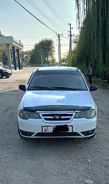 Унаа сатуу: Daewoo Nexia: 2012 г., 1.5 л, Кол менен иштөөчү, Бензин, Седан — 1