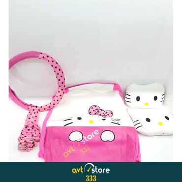 ön oturacaq: Hello Kitty oturacaq üzlükləri, rul üzlüklər və boyunluqlar