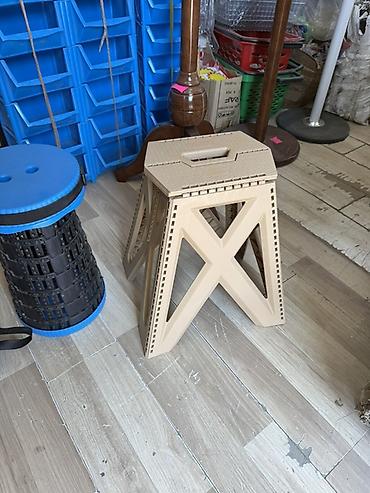 mebel kredit: Qatlanan portativ oturacaq/taburet. Yüngül və praktik konstruksiyaya — 2