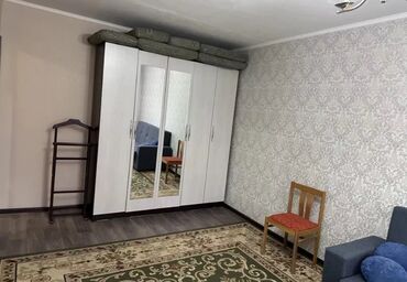 квартира находится: 1 комната, 35 м², 104 серия, 1 этаж, Косметический ремонт