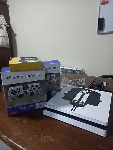 ağa playstation: PlayStation 4 Slim (ağ rəng, “The Last of Us Part II” temalı üst panel — 1