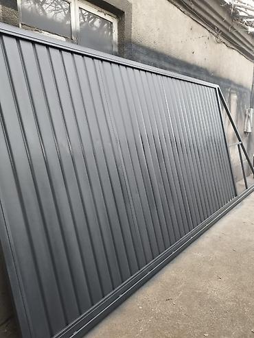 Распашные ворота: Металлические ворота с декоративными панелями .Ферма и навесом любой — 6