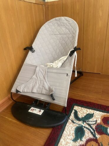 стульчик для кормления peg perego: Удобный и практичный шезлонг для младенцев, обеспечивающий комфорт и