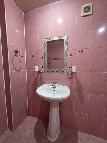 Uzunmüddətli kirayə mənzillər: Həzi aslanov metrosu,Gənclik parkına yaxın,17 mərtəbəli binanın 13-cü — 8