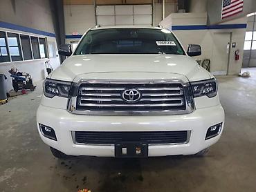 рама на плуг: Toyota Sequoia: 2020 г., Внедорожник — 1