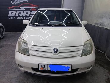 турбо kg: Toyota ist: 2004 г., 1.3 л, Автомат, Бензин, Седан