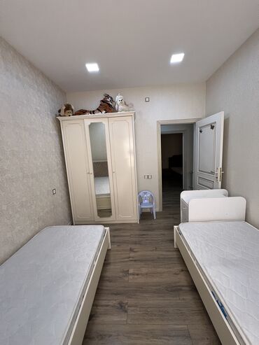 Həyət evləri və villaların satışı: 5 otaqlı, 200 kv. m, Kredit yoxdur, Yeni təmirli -da lalafo.az — 21 Həyət evləri və villaların satışı: 5 otaqlı, 200 kv. m, Kredit yoxdur, Yeni təmirli — 21