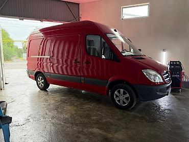 Грузовой фургон Mercedes‑Benz Sprinter (длинная база, высокий крыша)