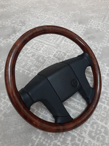 моновпрыск на гольф 3: Руль Volkswagen 1990 г., Германия