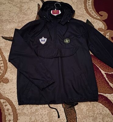 əriştə paltar: Gödəkçə Stone Island, XL (EU 42), M (EU 38), L (EU 40), rəng - Qara