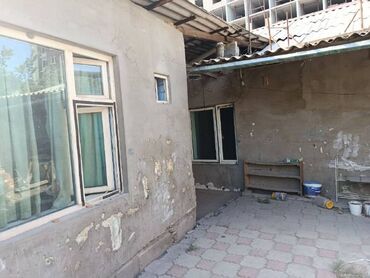 продаю квартиру барачного типа: 3 бөлмө, 32 кв. м, Малосемейка, 1 кабат, Эски ремонт