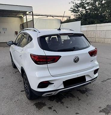 MG: MG ZS: 2024 г., 1 л, Автомат, Бензин, Кроссовер — 2