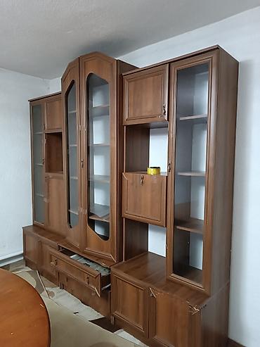 кухыный стенка: Стенка-шкаф, Тип стенки-шкафа: Горка, Для зала, Б/у, Особенности: Для хранения посуды — 2