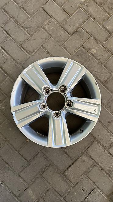 Литые Диски R 18 Toyota, 1 шт, отверстий - 5, Б/у at lalafo.kg Литые Диски R 18 Toyota, 1 шт, отверстий - 5, Б/у