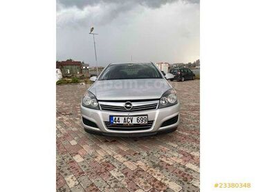 Opel Astra: 1.6 l. | 2013 year | 142000 km. | Hatchback