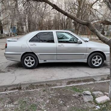 авто жпс: Seat Toledo: 1999 г., 1.6 л, Механика, Бензин, Хэтчбэк