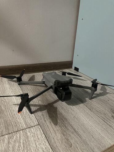 Дроны: Dji air 3 combo Состояние 10/10 покупал в Москве . Если надо