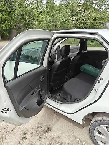 logan: Renault Logan: 2014 г., 1.6 л, Механика, Бензин, Седан — 10