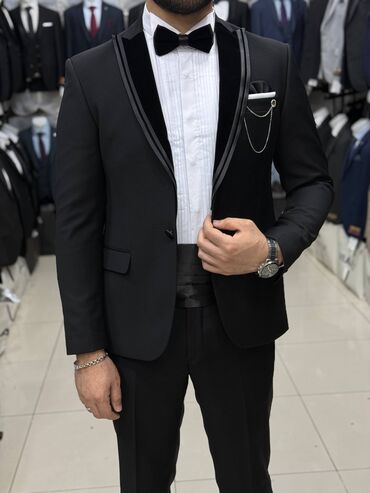 Kostyumlar: Kişi Kostyum Dəstləri - Klassik və modern kəsim: dar siluet, çiynə — 15
