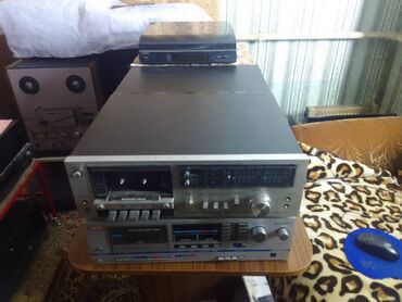 дать объявление: Усилитель .Всё по 6.5 То есть 1 штука. Так же грамм пластинки