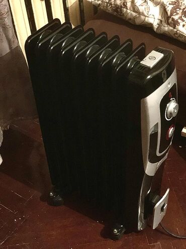 Elektrikli qızdırıcılar və radiatorlar: Isidici yagli radyator yenidir alinib islənməyib yer tutdugu ucun