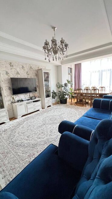 3 комнаты, 137 м², Элитка, 2 этаж