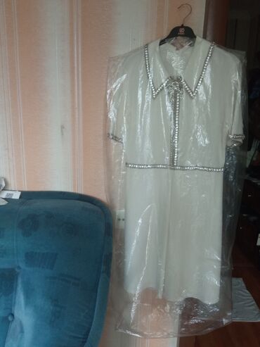 qasqaldaq satilir: Вечернее платье, Миди, M (EU 38)